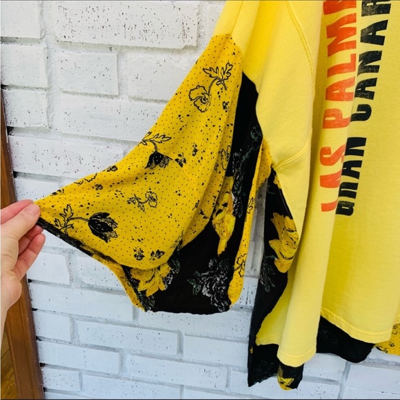 Free People Sunkissed Pullover Graphic Las Palmas Yellow Floral Oversized XS/S - Picture 7 of 10